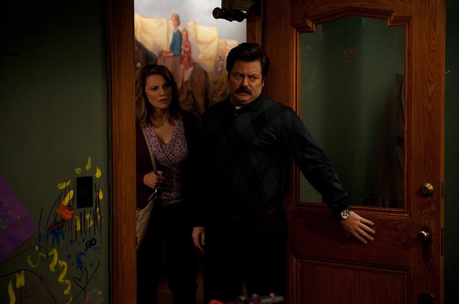 Parks and Recreation - Women in Garbage - Kuvat elokuvasta - Lucy Lawless, Nick Offerman