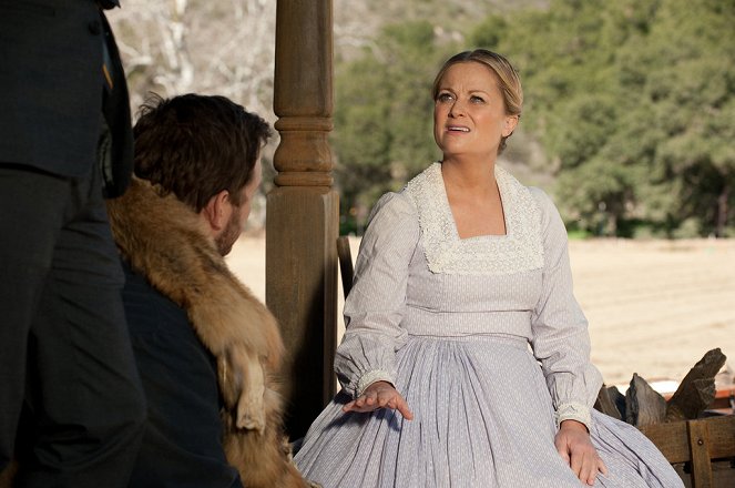 Parks and Recreation - Article Two - Photos - Amy Poehler