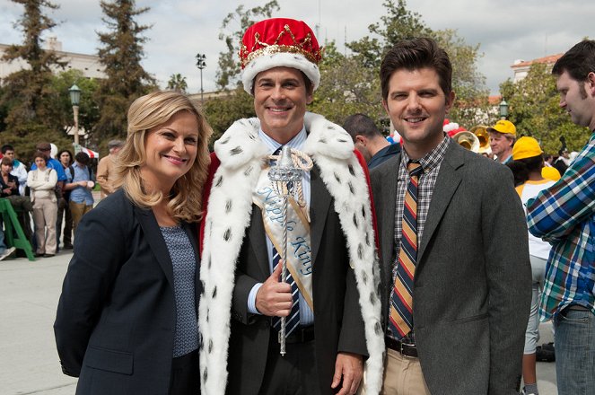 Parks and Recreation - Are You Better Off? - Van film - Amy Poehler, Rob Lowe, Adam Scott