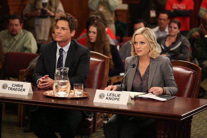 Parks and Recreation - Gin It Up! - Van film - Rob Lowe, Amy Poehler