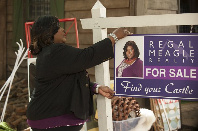 Parks and Recreation - The Cones of Dunshire - Photos - Retta