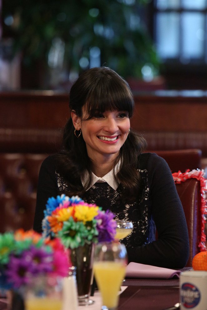 Parks and Recreation - Galentine's Day - Photos - Alison Becker