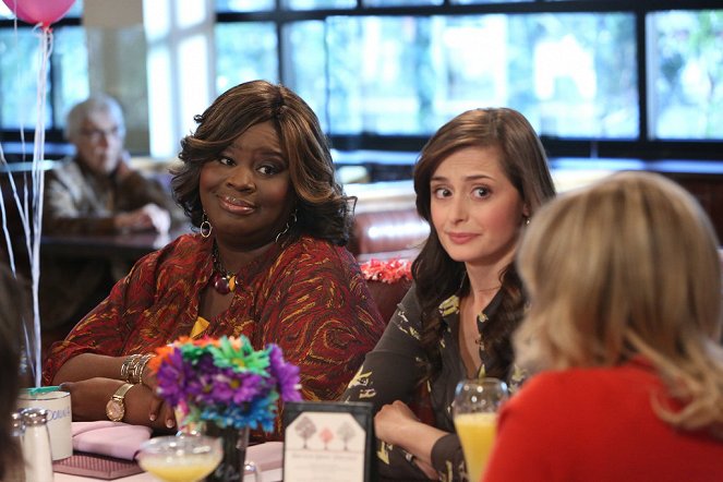 Parks and Recreation - Galentine's Day - Photos - Retta