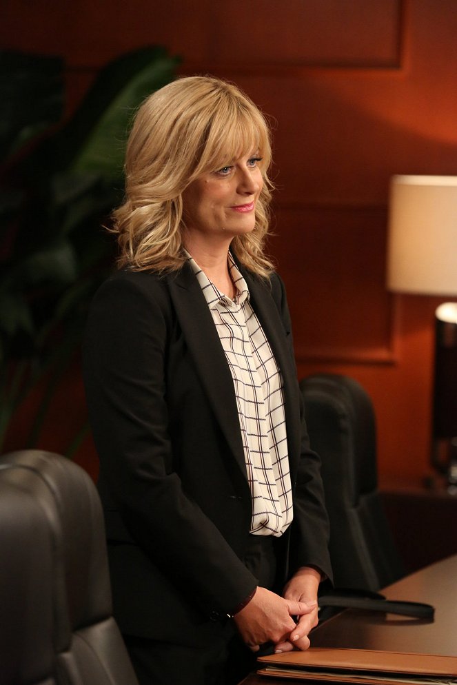 Parks and Recreation - 2017 - Photos - Amy Poehler