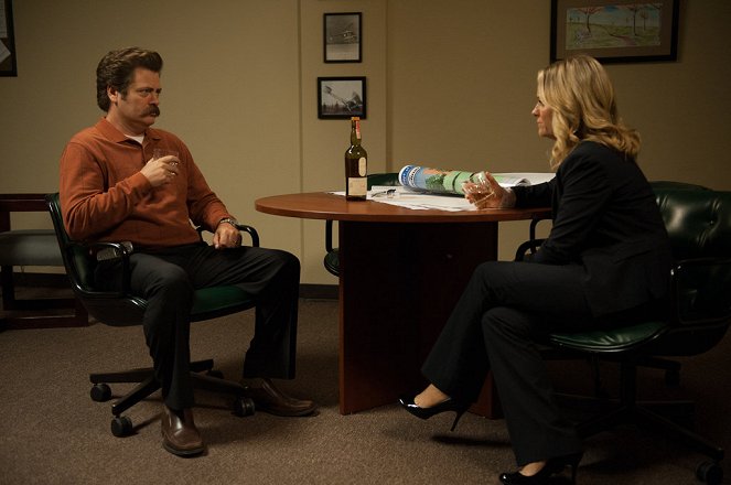 Parks and Recreation - Save JJ's - Filmfotók - Nick Offerman, Amy Poehler