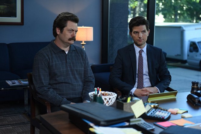 Parks and Recreation - Season 7 - Ms. Ludgate-Dwyer Goes to Washington - Photos - Nick Offerman, Adam Scott