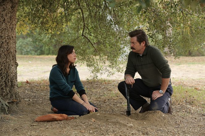 Parks and Recreation - Pie-Mary - Photos - Aubrey Plaza, Nick Offerman
