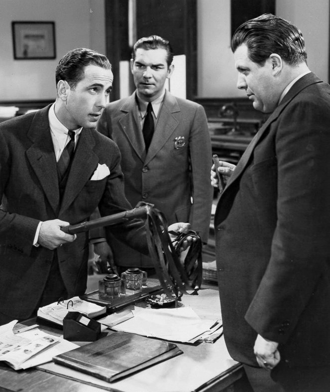 Crime School - Photos - Humphrey Bogart, Weldon Heyburn, Cy Kendall