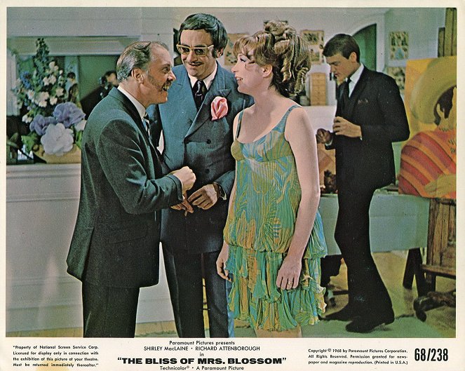 The Bliss of Mrs. Blossom - Cartes de lobby - Richard Attenborough, James Booth, Shirley MacLaine