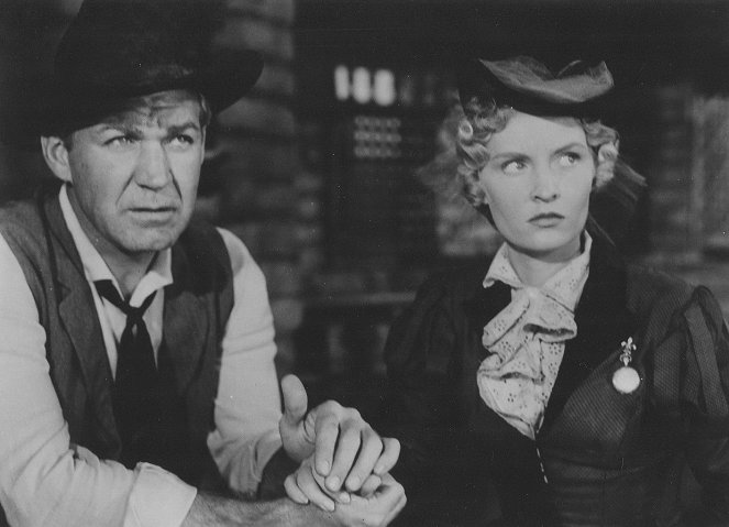 Stagecoach to Fury - Photos - Forrest Tucker