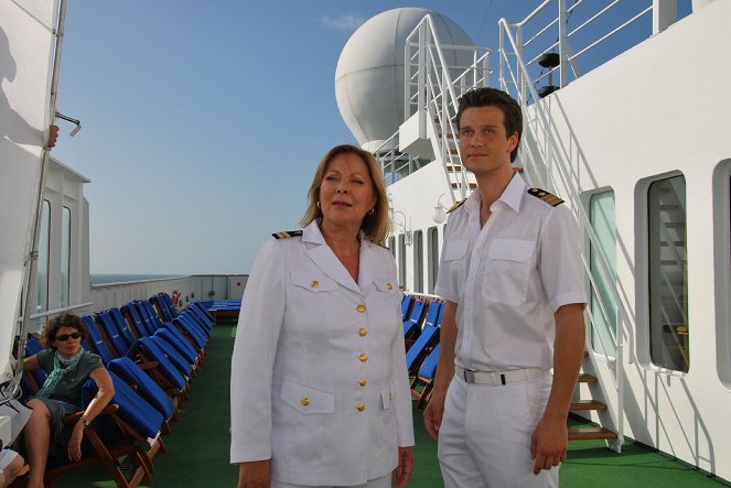 Das Traumschiff - Panama - Film - Heide Keller, Wayne Carpendale