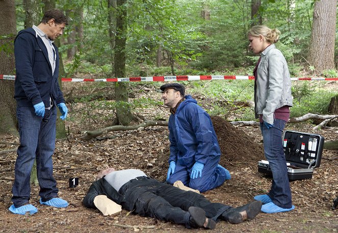 Morden im Norden - Season 1 - Donners Dienstreise - Photos - Sven Martinek, Christoph Tomanek, Marie-Luise Schramm