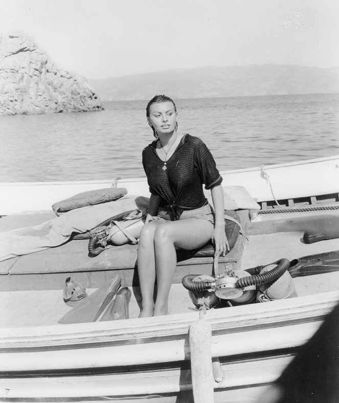 Boy on a Dolphin - Filmfotók - Sophia Loren