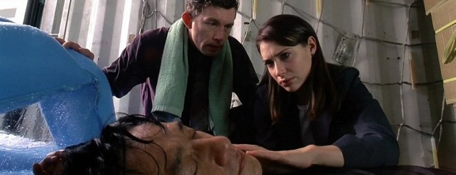 The Medallion - Photos - Lee Evans, Claire Forlani