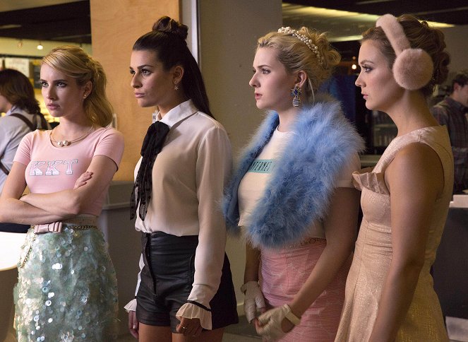 Scream Queens - Van film - Emma Roberts, Lea Michele, Abigail Breslin, Billie Lourd