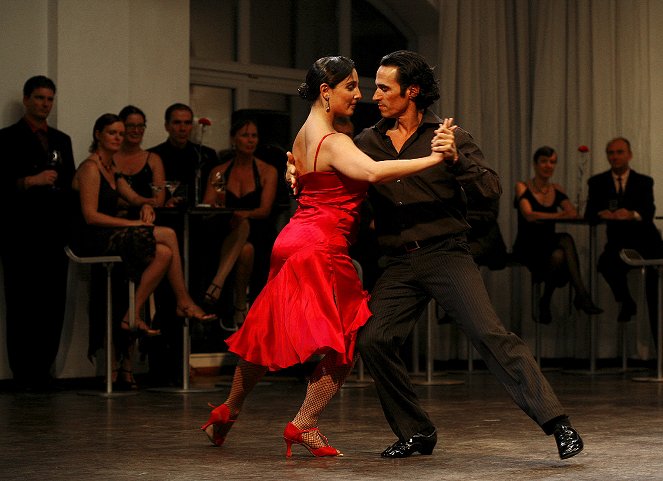 Tango zu dritt - Do filme - Diego Wallraff