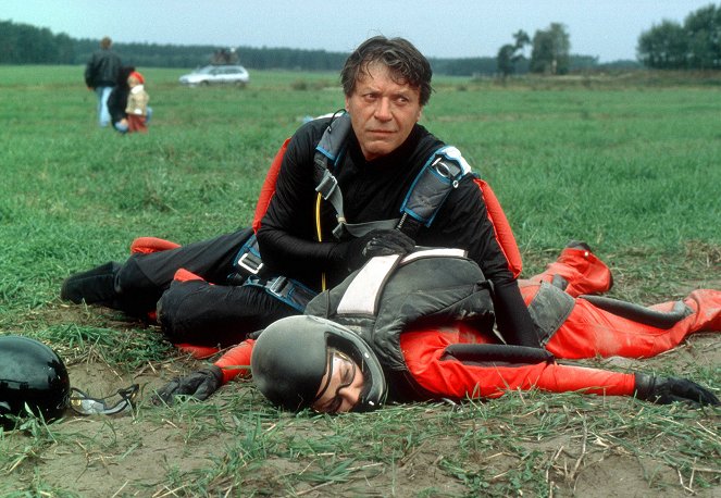 Die Männer vom K3 - Freier Fall - Filmfotos - Helmut Berger, Marlene Marlow