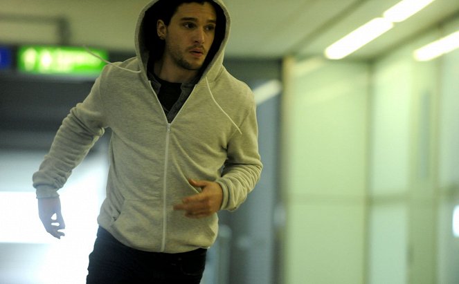 Spooks: The Greater Good - Van film - Kit Harington