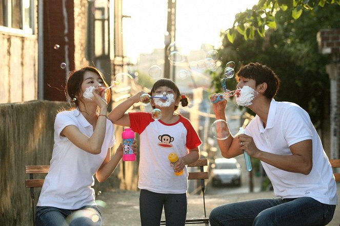 Kongnamool - Filmfotók - Hee-jin Jang, Ki-woo Lee