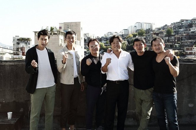 Asura - The City of Madness - Dreharbeiten - Woo-seong Jeong, Ju Ji-hoon, Seong-soo Kim, Do-won Gwak, Jeong-min Hwang, Man-sik Jung