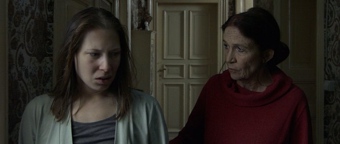 HomeSick - Filmfotók - Esther Maria Pietsch, Tatja Seibt