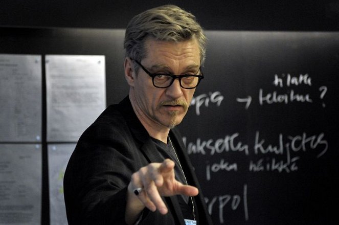 Harjunpää ja pahan pappi - Van film - Ville Virtanen