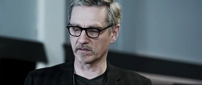 Harjunpää ja pahan pappi - De la película - Ville Virtanen