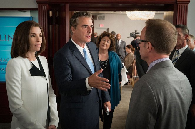 The Good Wife - Filmfotos - Julianna Margulies, Chris Noth, Margo Martindale