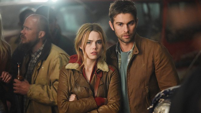 Blood & Oil - Photos - Rebecca Rittenhouse, Chace Crawford