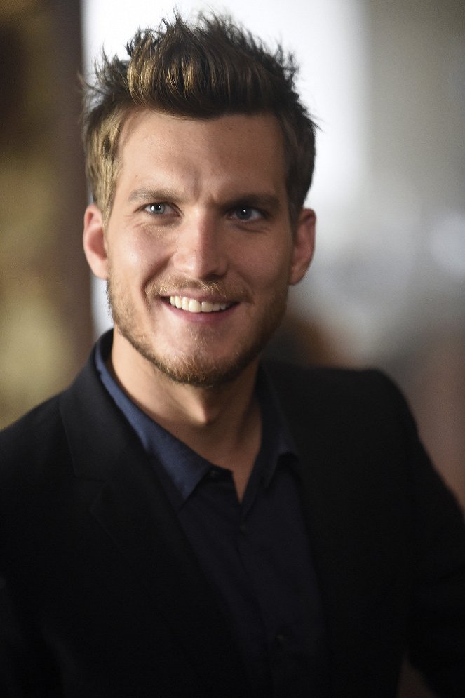 Żądza zysku - Z filmu - Scott Michael Foster