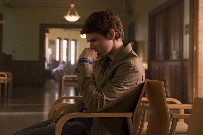 Heroes Reborn - The Needs of the Many - Do filme - Robbie Kay