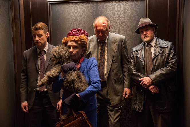 Gotham - Família felizes são parecidas - Do filme - Ben McKenzie, John Doman, Donal Logue
