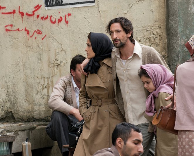 Septembers of Shiraz - Do filme - Salma Hayek, Adrien Brody