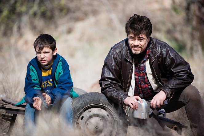 A Perfect Day - Filmfotos - Eldar Residovic, Benicio Del Toro