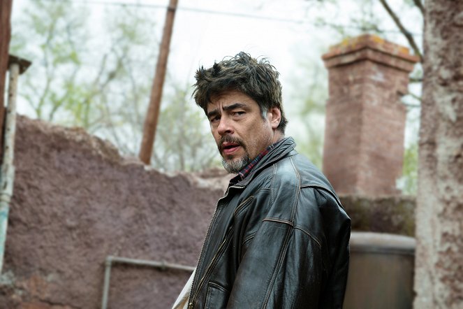 Egy tökéletes nap - Filmfotók - Benicio Del Toro