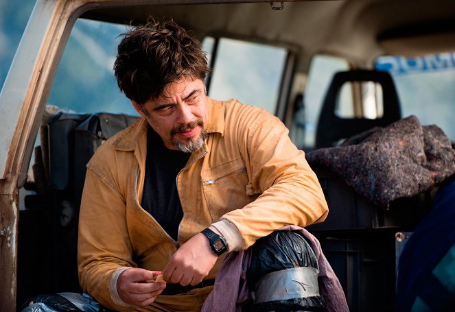 Egy tökéletes nap - Filmfotók - Benicio Del Toro