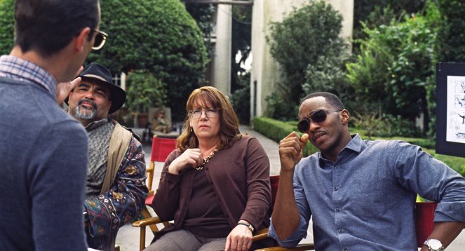 Our Brand Is Crisis - Photos - Ann Dowd, Anthony Mackie