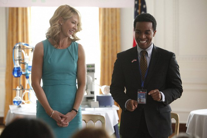 1600 Penn - Kuvat elokuvasta - Jenna Elfman, André Holland