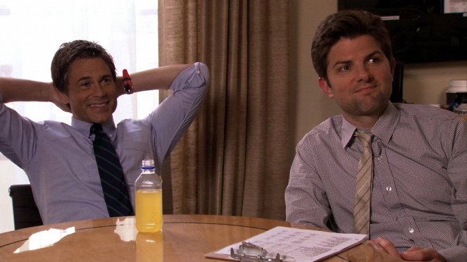 Parks and Recreation - Camping - Photos - Rob Lowe, Adam Scott