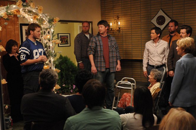 Parks and Recreation - Fancy Party - Photos - Chris Pratt, Rob Lowe, Pat Crawford Brown, Nick Offerman