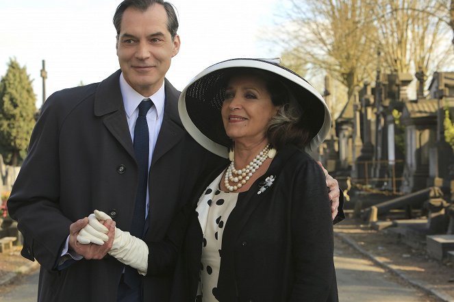 Agatha Christie: Mörderische Spiele - Season 2 - Stummer Zeuge - Filmfotos - Samuel Labarthe, Françoise Fabian