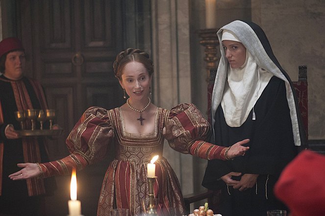 The Borgias - Season 3 - The Banquet of Chestnuts - Photos - Lotte Verbeek, Réka Sinkó