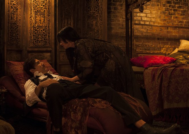 The Knick - Season 1 - Get the Rope - Photos - Clive Owen