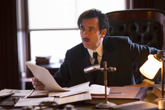 The Knick - Working Late a Lot - Photos - Clive Owen
