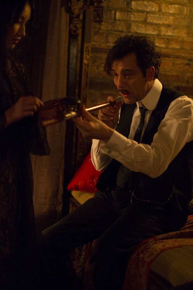 The Knick - Working Late a Lot - Photos - Clive Owen
