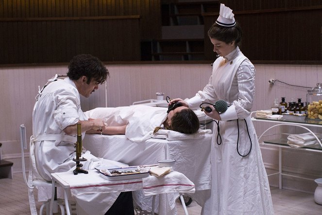 The Knick - Film - Clive Owen, Eve Hewson