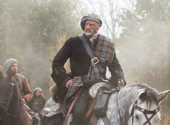Outlander - Die Highland-Saga - Burg Leoch - Filmfotos - Duncan Lacroix, Graham McTavish