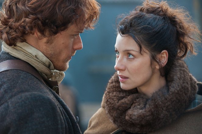 Outlander - Season 1 - La Légende de la dame de Balnain - Photos - Sam Heughan, Caitríona Balfe