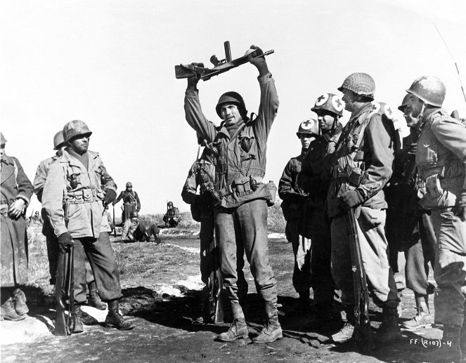 Ardennen 1944 - Filmfotos - Jack Palance