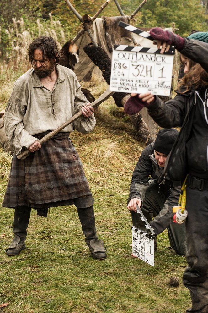 Outlander - Season 1 - The Gathering - Making of - Duncan Lacroix